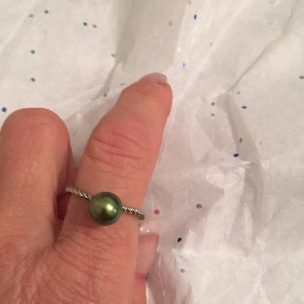 Sterling silver and green pearl ring